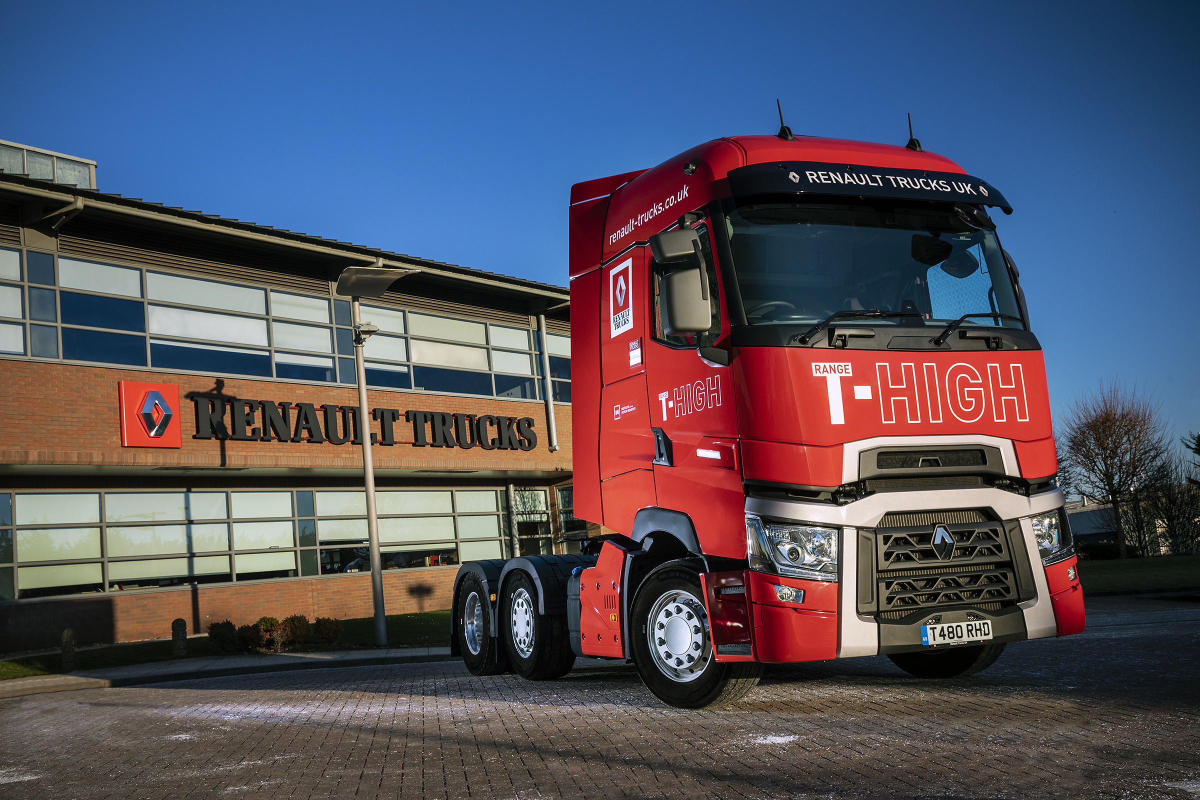 Renault Trucks Range T High