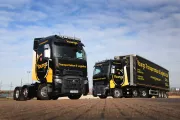 1023445_youngs-transportatin-and-logistics-2.