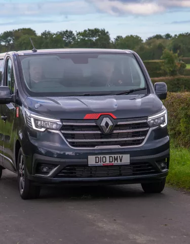 Renault Trucks Trafic Red Exclusive