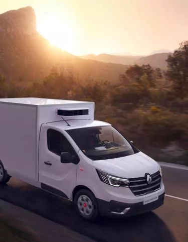 Renault Trucks Trafic on the road