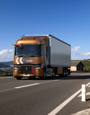 Renault Trucks T High On the road